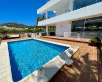 2 bedroom port views apartment  