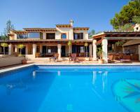 Alquiler a largo plazo - Chalet - Bendinat