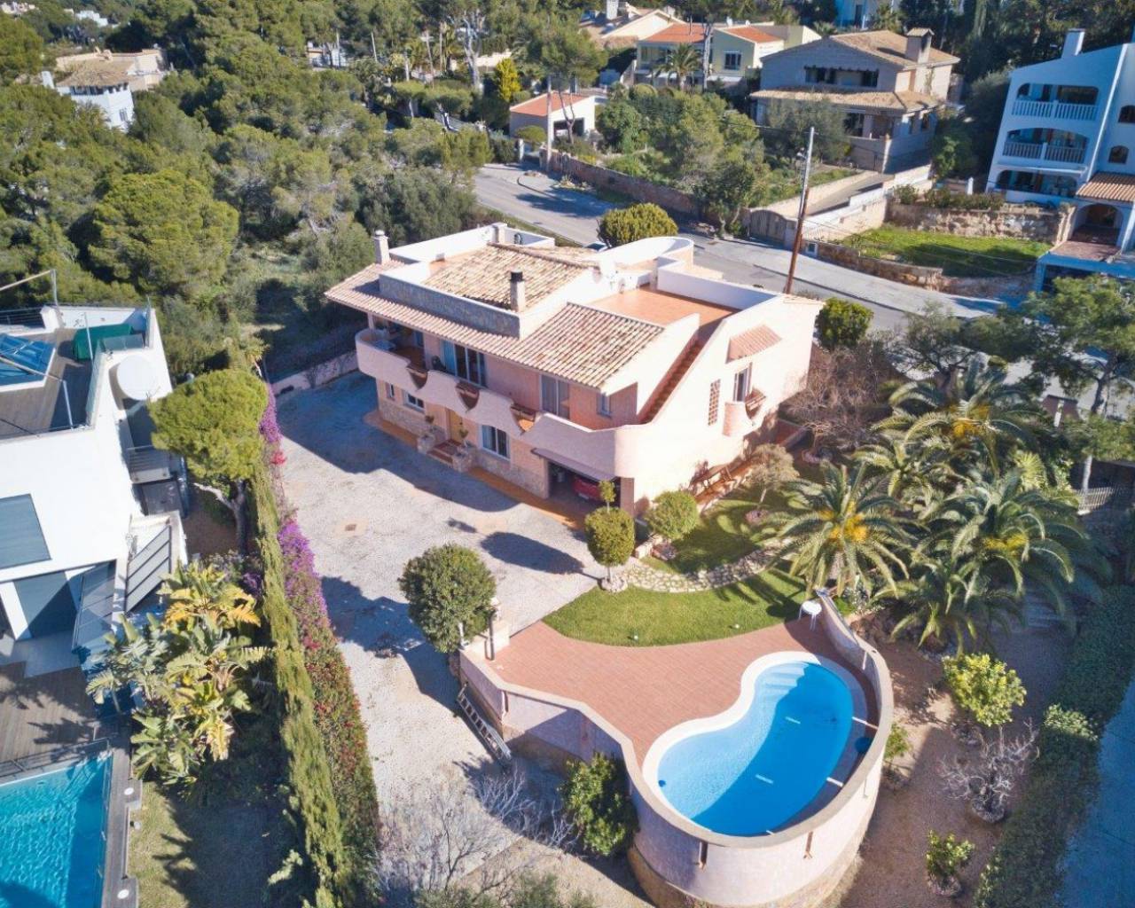 For sale - Villa - Santa Ponsa