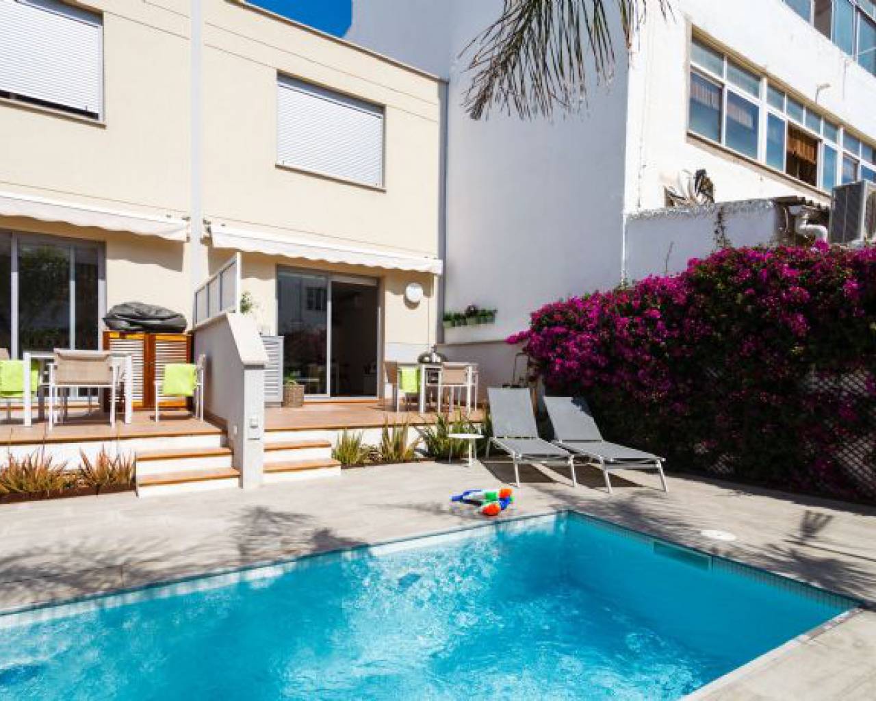 Property  with a swimming pool for rent in -Mallorca rental agents