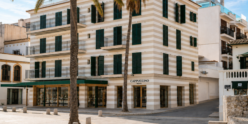 Neues Cappuccino Hotel in Port Andratx – Luxus am Hafen.  